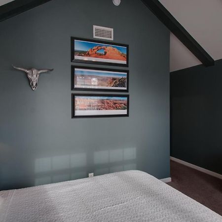 Vacation Home 5 Mins To Down Town 2 Bedrooms 2 Baths Garden Area Hot Tub Nashville Extérieur photo