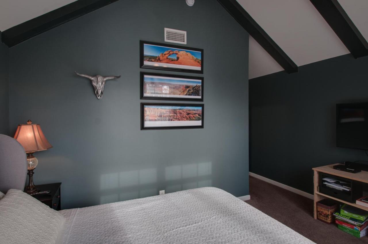 Vacation Home 5 Mins To Down Town 2 Bedrooms 2 Baths Garden Area Hot Tub Nashville Extérieur photo